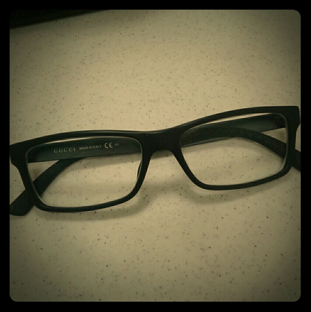 Gucci eye glasses